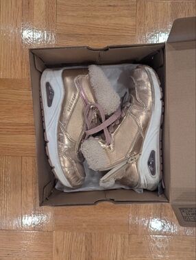 Kids Skechers Uno Boot In Pink